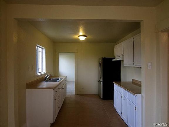 3rd image of 607 N Gage Ave