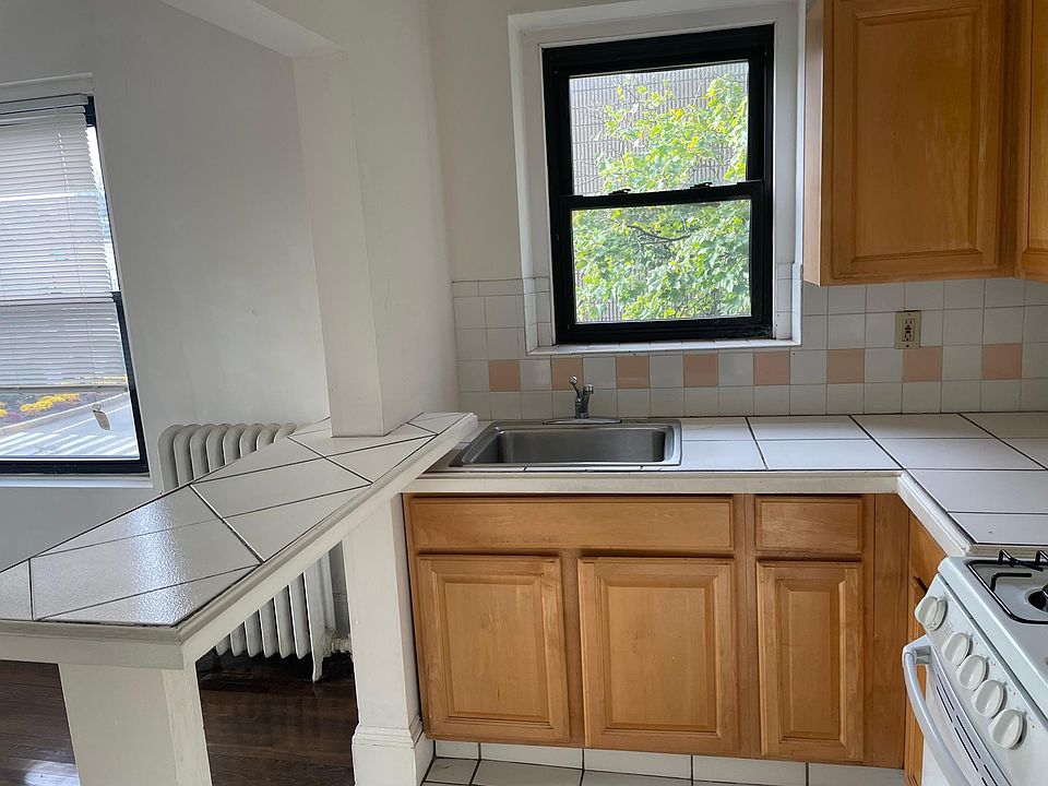 333 Broadway Somerville MA Zillow