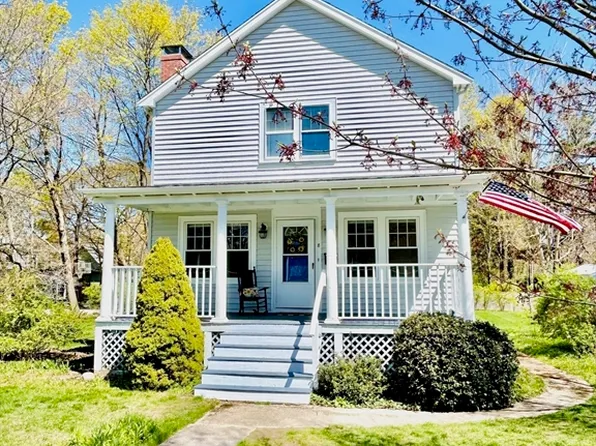 8 Cottage St, Sharon, MA 02067