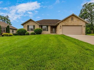 770 E Roubidoux St, Nixa, MO 65714