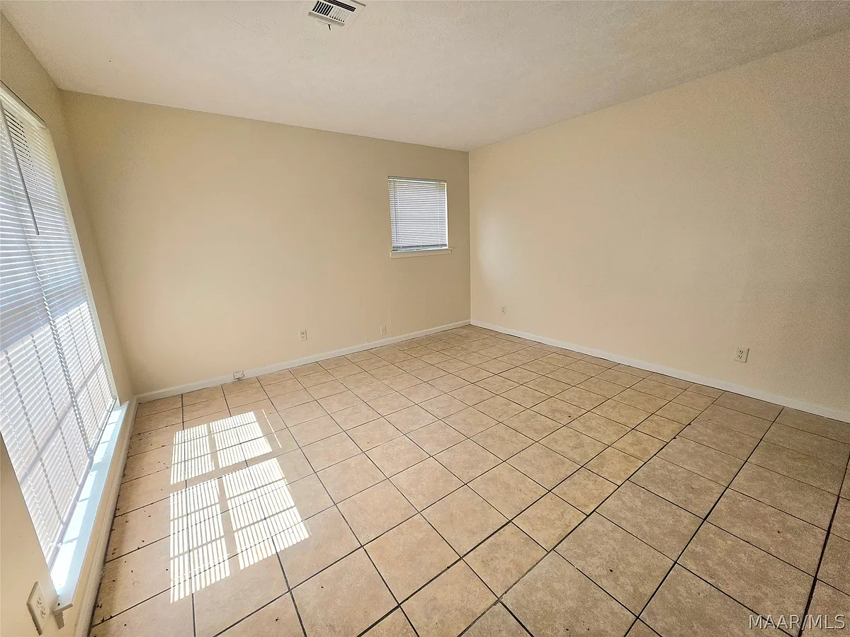 Building Photo - 408 Briarbrook Dr