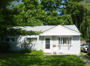 381 3rd Ave, Pontiac, MI 48340