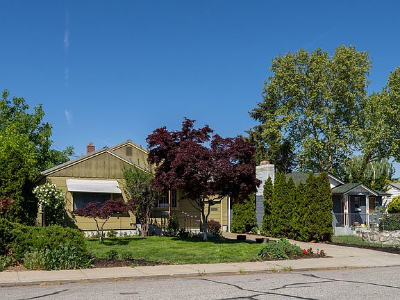 2nd image of 1040 Kittitas St