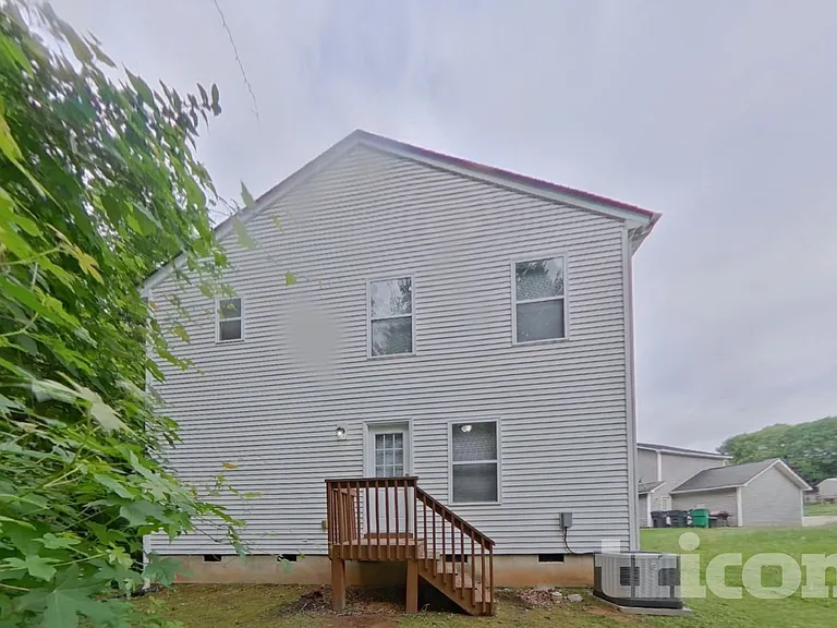 412 Bent Leaf Ct — Photo 15