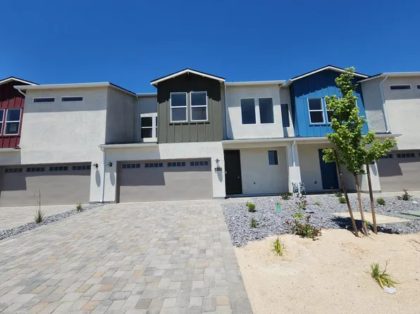 4909 Cavestone Rd, Sun Valley, NV 89433