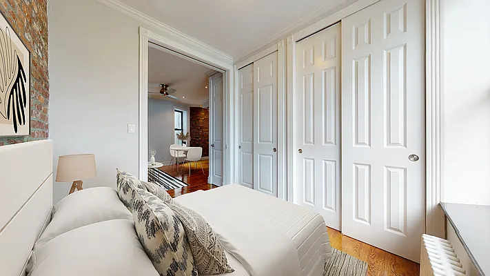 Rented by Bond New York | media 3