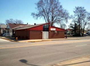 717 Burnham Ave, Calumet City, IL
