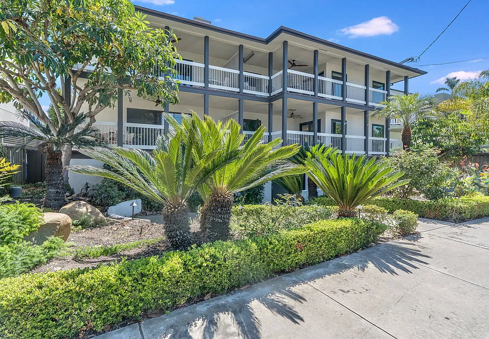 1522 Ynez Pl