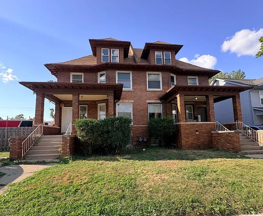 668-70 Pingree Ave