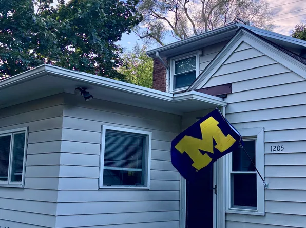1205 E Stadium Blvd, Ann Arbor, MI 48104