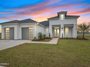 104 Cypress Lake Dr, Youngsville, LA 70592