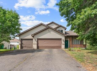 15532 Avocet St NW, Andover, MN 55304
