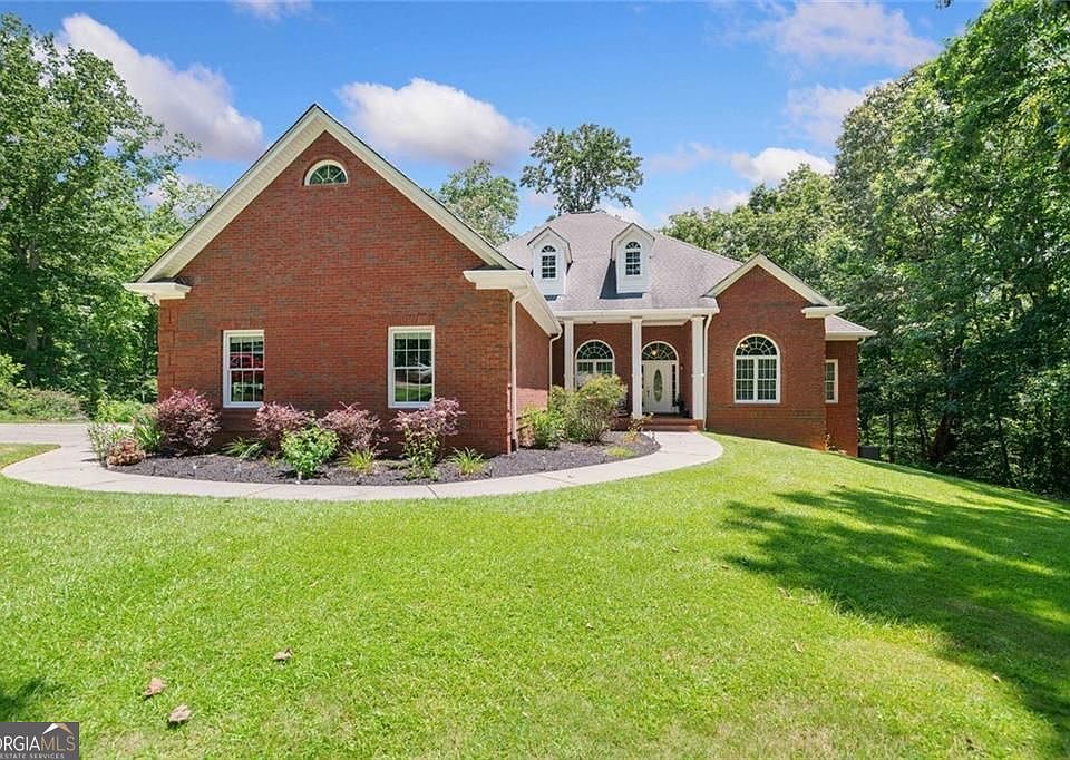 1st image of 106 Shalea Ln
