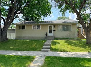 223 N 72nd Ave NE, Calgary, AB T2K 0N8