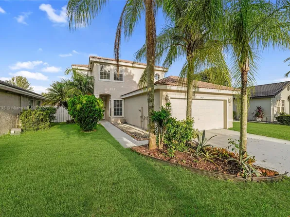 3027 SW 179th Ave, Hollywood, FL 33029