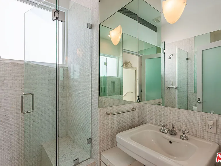 25212 Malibu Rd — Photo 29