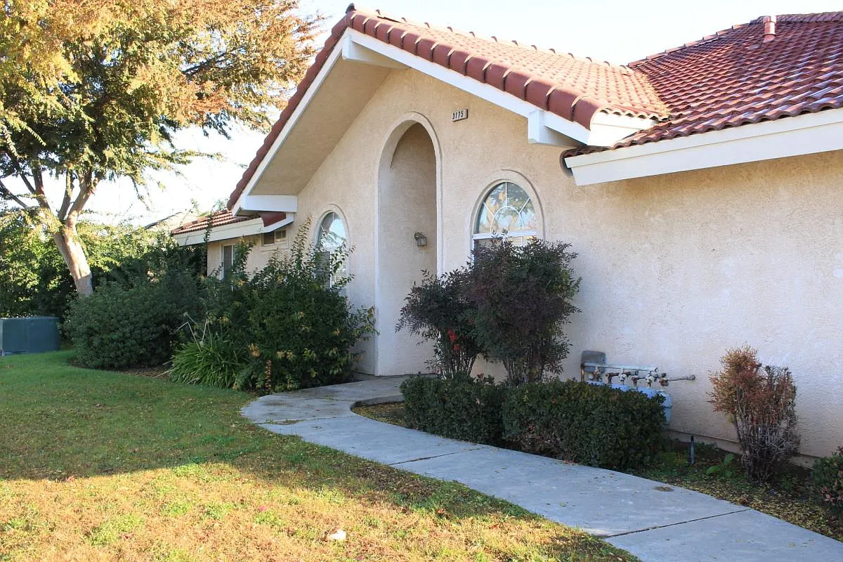 Also Front - 3175 Whittier Ave #101