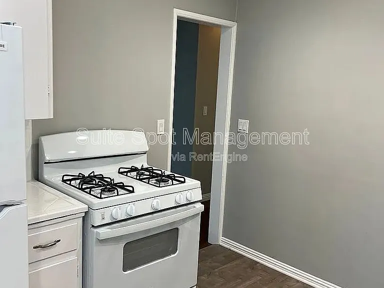 456 N Batavia St #456 — Photo 8