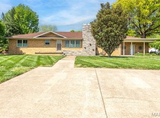 2048 Pontoon Rd, Granite City, IL 62040