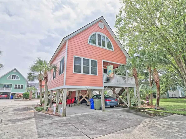 1015 N Dogwood Dr, Surfside Beach, SC 29575