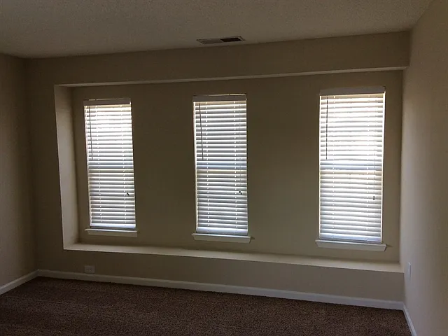 4022 Houldsworth Dr — Photo 13