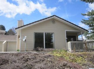 1135 SW Wadleigh Dr, Pullman, WA 99163