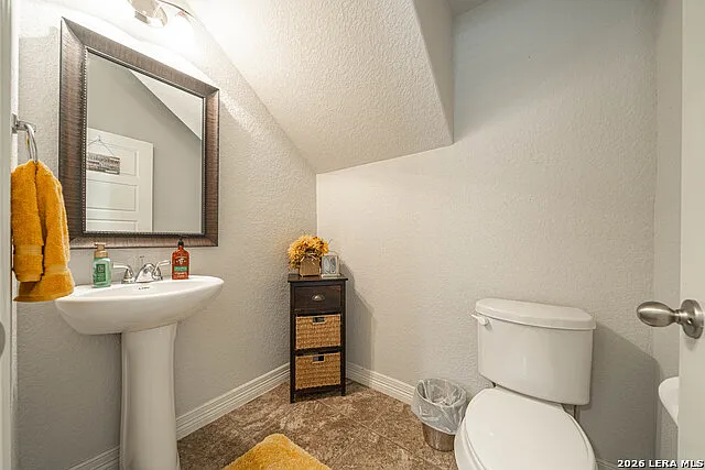 8923 Monument Parke — Photo 16