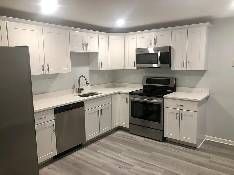 15 Enterprise St #2 — Photo 2