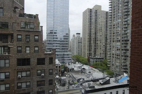 Rented by FirstService Realty (legacy) | media 34