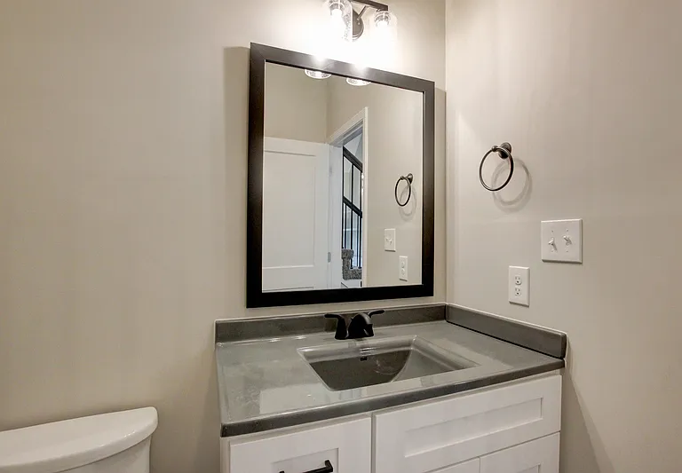 128 Riverbend Dr — Photo 44