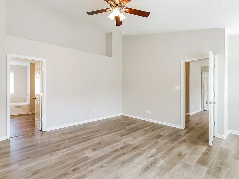 11402 High Grass Dr — Photo 9