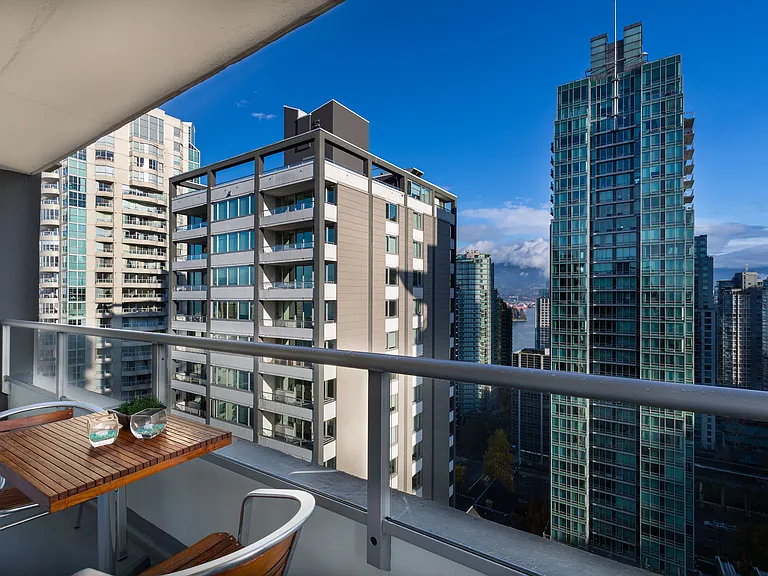 788 Jervis St — Photo 19