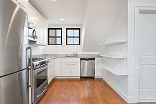 Building Photo - 83 W Brookline St #3