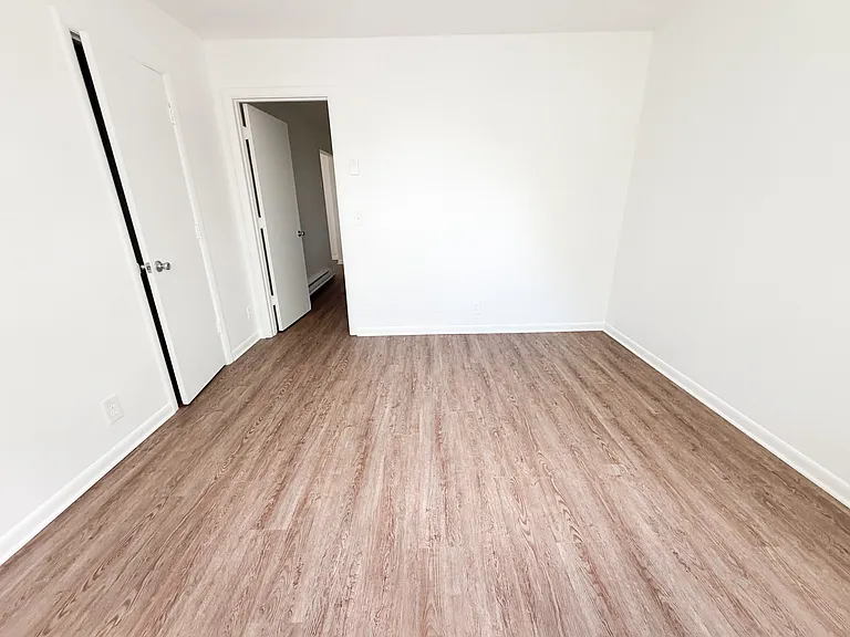 2014 Linden Ave #4 — Photo 4