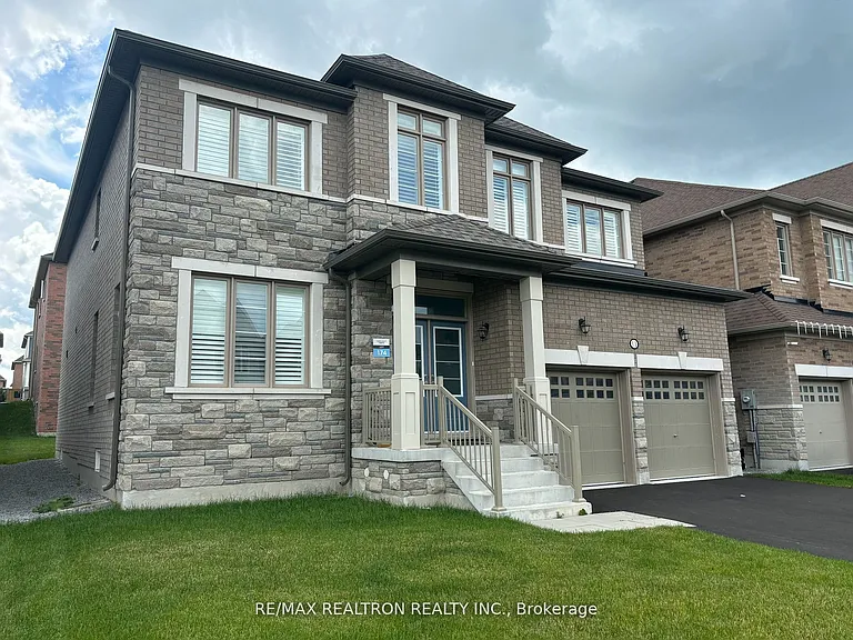 11 Father Muckle Ave — Photo 3