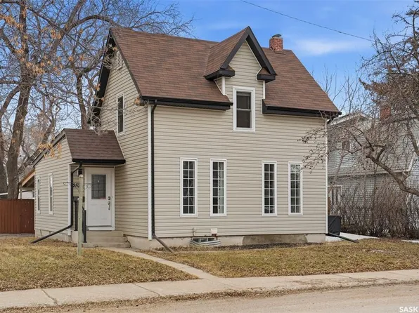 2532 Kelvin AVENUE, Saskatoon, SK S7J 0T7