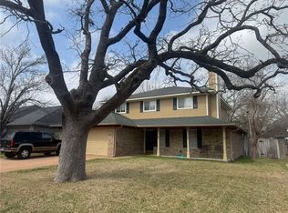 609 Yorkshire Dr, College Station, TX 77845