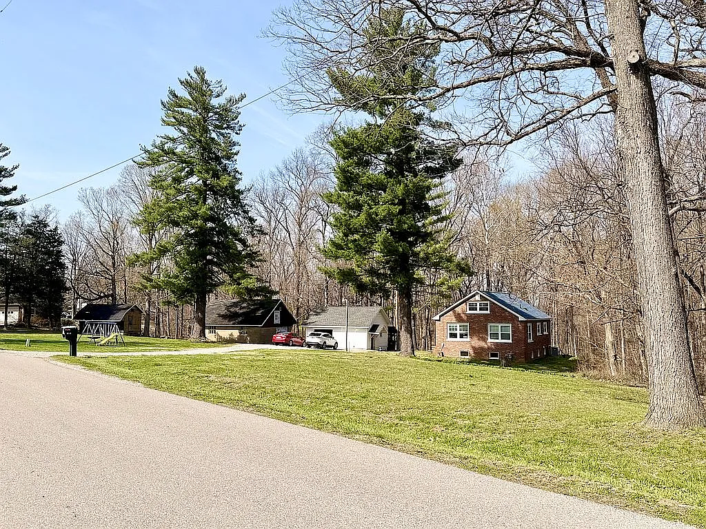 10510 Altheide Rd photo 1