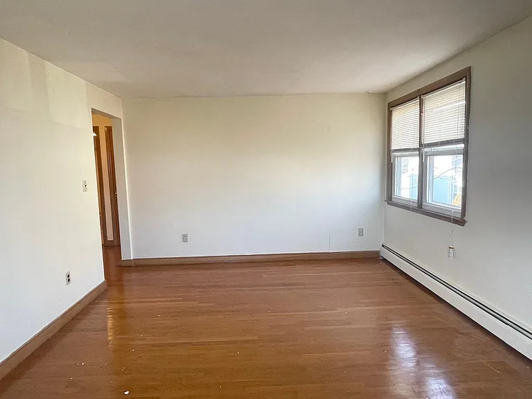 55 Kendall St #6 — Photo 2