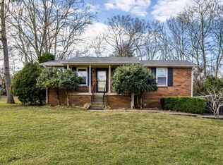 107 Lynn Dr, Hendersonville, TN 37075
