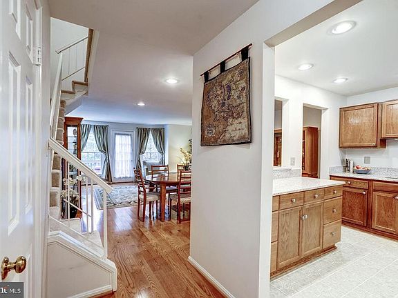 2nd image of 7518 Manigold Ct