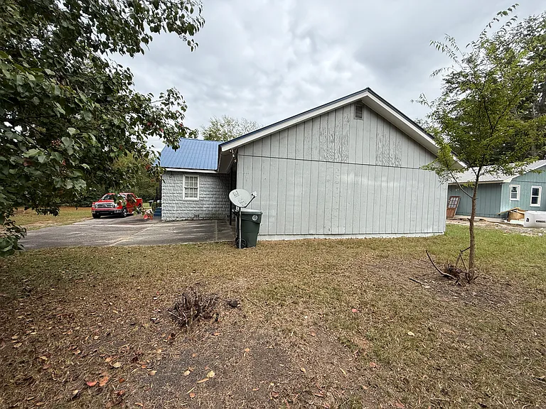 716 N Church St — Photo 17