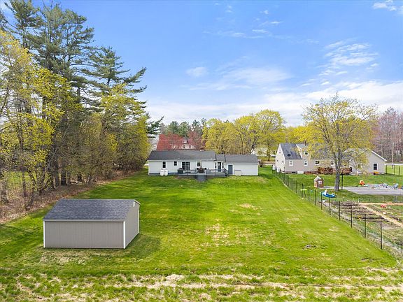 4th image of 110 Kennebec Road