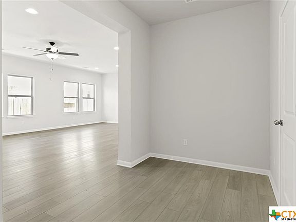 5th image of 108 Driftwood Ln