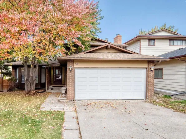 36 Berkshire Mews NW, Calgary, AB T3K 1Z6