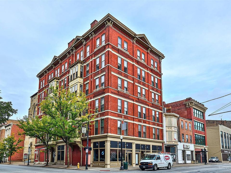 1st image of 104 W 9th St Unit 4C