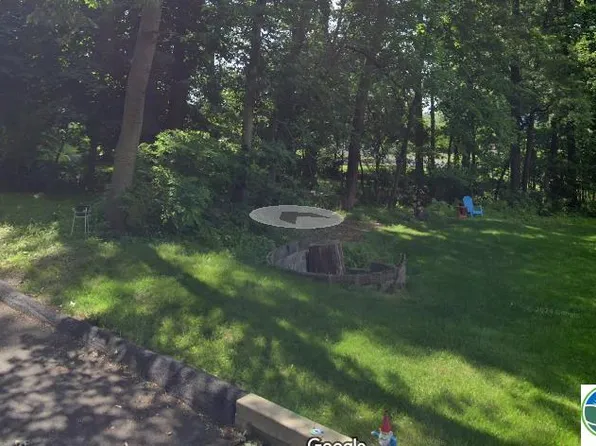 219 E Mountain Rd, Allentown, PA 18103