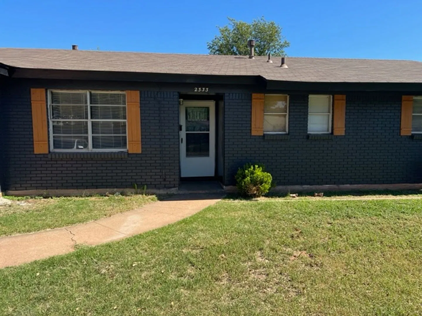 2333 Marsalis Drive — Photo 2