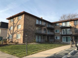 18542 Christina Dr #10, Lansing, IL