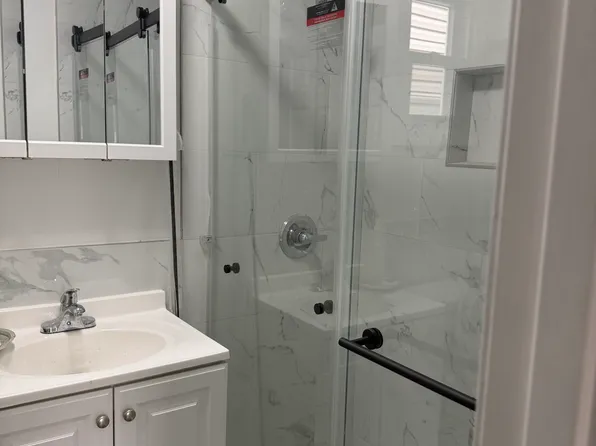 (undisclosed Address), Corona, NY 11368